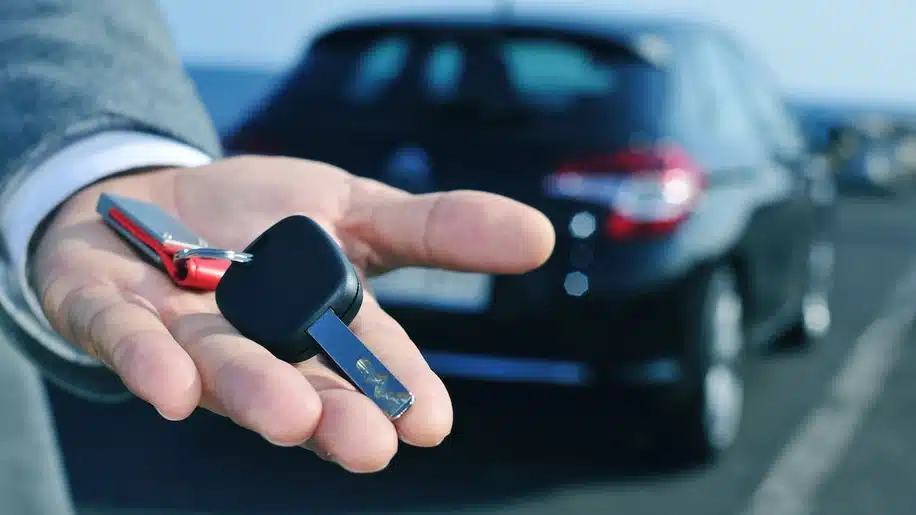 Car rental booking on digital platform